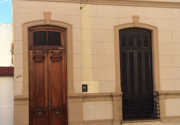 Casa centrica 2 dormitorios – San Nicolas de los Arroyos